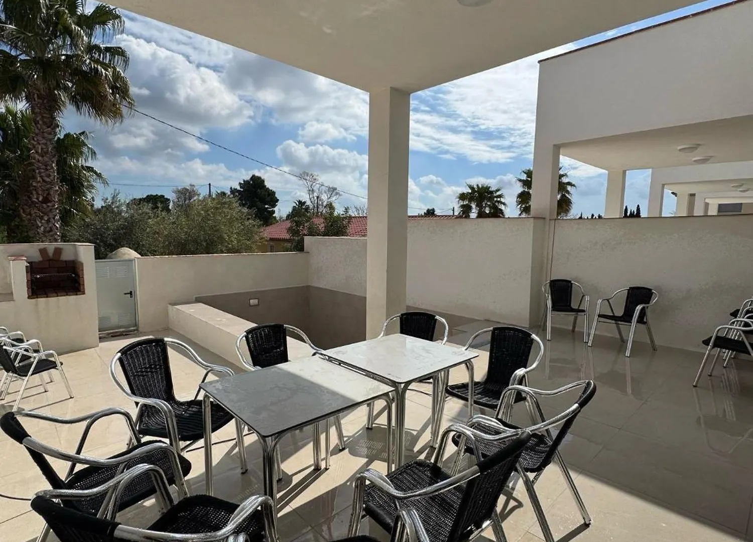 Eucaliptus Villa Camarles 0*,